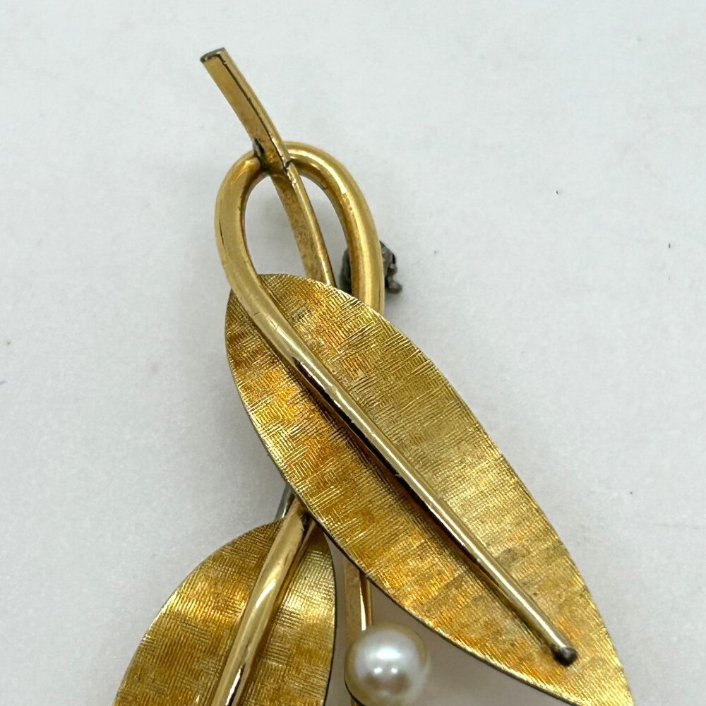 Vintage Krementz Brooch Pin Gold-Tone Leaf & Faux Pearl Floral 1.5 inch - Picture 8 of 16